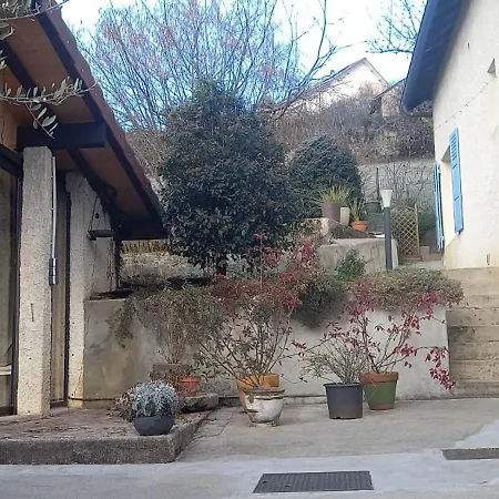 Couette-café Sous Le Bon Toit 3*