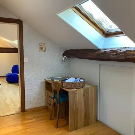 Sous Le Bon Toit Bed & Breakfast